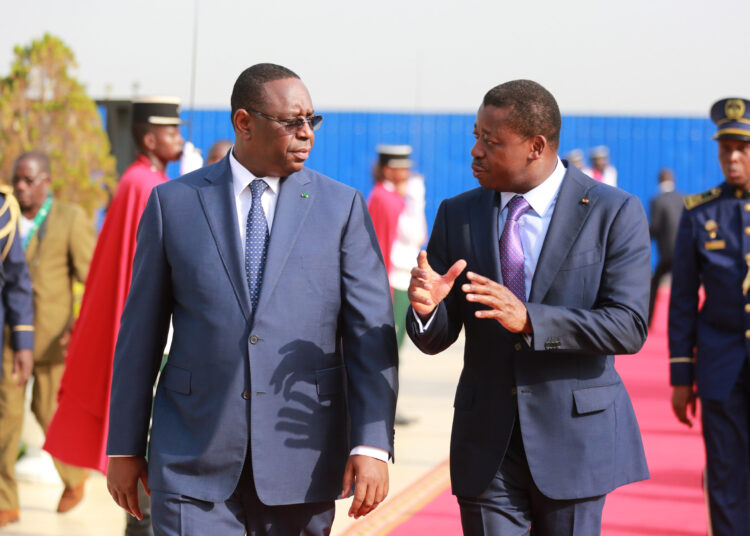 LUTTE CONTRE LES FAUX MEDICAMENTS    TROIS CHEFS D’ETAT AFRICAINS SIGNENT UNE DECLARATION POLITIQUE  DITE  « L’INITIATIVE DE LOME »