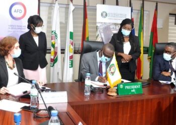 RELANCE ECONOMIQUE DANS LA CEDEAO :   L’AFD ET LA BIDC SIGNENT UN ACCORD DE FINANCEMENT DE 32,8 MILLIARDS FCFA
