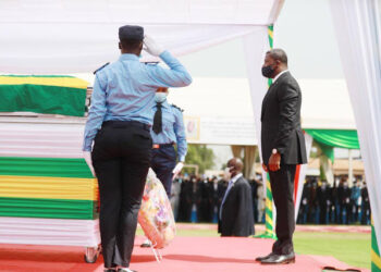NECROLOGIE :  LE PRESIDENT DE LA REPUBLIQUE REND HOMMAGE A FEU OUATTARA FAMBARE NATCHABA