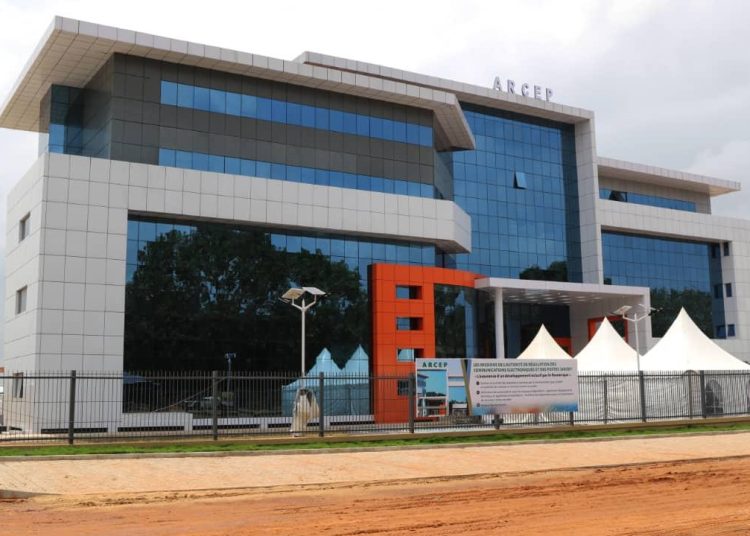 COMMUNICATIONS ELECTRONIQUES : L’ARCEP INFLIGE UNE AMENDE D’UN MILLIARD DE FRANCS CFA A TOGO CELLULAIRE POUR PRATIQUES TARIFAIRES INTERDITES