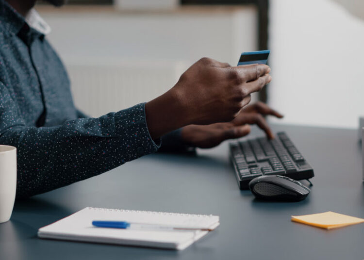 ADMINISTRATIONS FISCALES AFRICAINES A L’EPREUVE DU NUMERIQUE : ENFIN, DES PISTES DE SOLUTION POUR RELEVER LES DEFIS