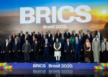 LES BRICS CONTRE-ATTAQUENT : L’ALLIANCE DU SUD GLOBAL DEFIE L’HEGEMONIE DU DOLLAL
